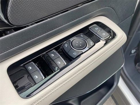 New 2026 Lincoln Aviator 2WD image 12