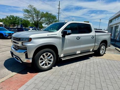 Used 2019 Chevrolet Silverado 1500 LTZ AWD/4WD image 3