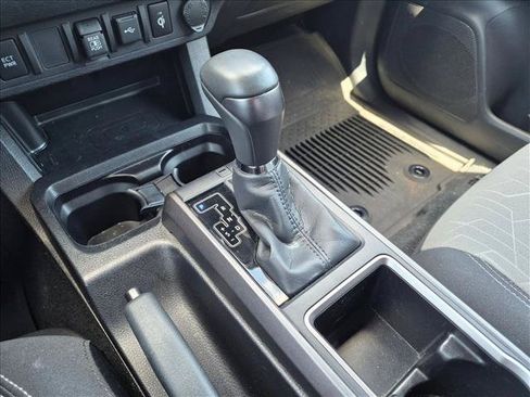 Used 2023 Toyota Tacoma TRD Off-Road AWD/4WD image 12
