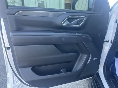 Used 2021 GMC Yukon AT4 w/ Rear Media and Nav Package AWD/4WD image 22