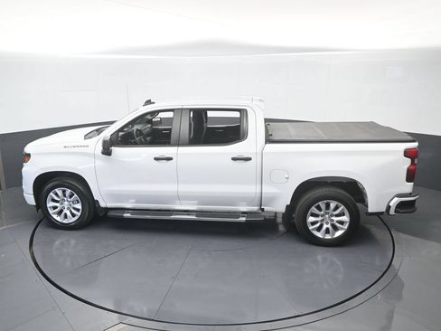 Used 2022 Chevrolet Silverado 1500 Custom RWD image 42