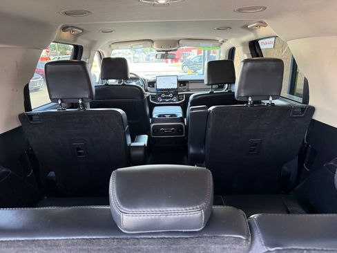 Used 2024 Ford Expedition Max XLT AWD/4WD image 24