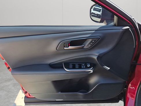 Used 2025 Toyota Crown Signia Limited w/ Advanced Technology Package image 26