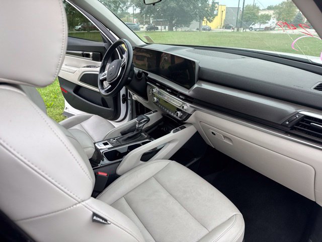 Used 2023 Kia Telluride S AWD/4WD image 11