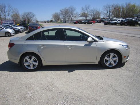 Used 2014 Chevrolet Cruze Diesel image 1