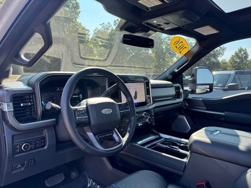 Used 2026 Ford F250 Platinum AWD/4WD image 27