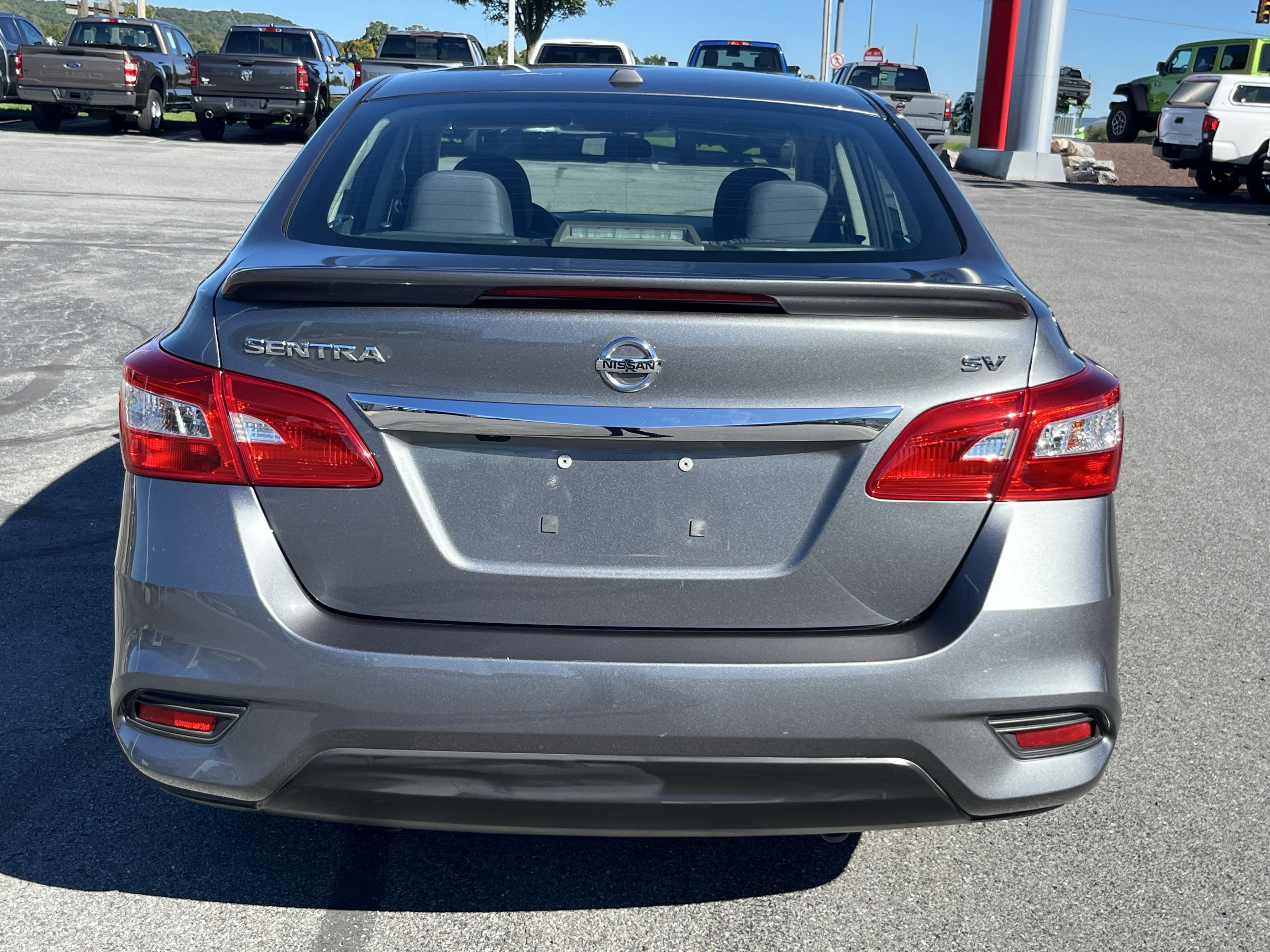 Used 2017 Nissan Sentra SV w/ Style Package FWD image 6