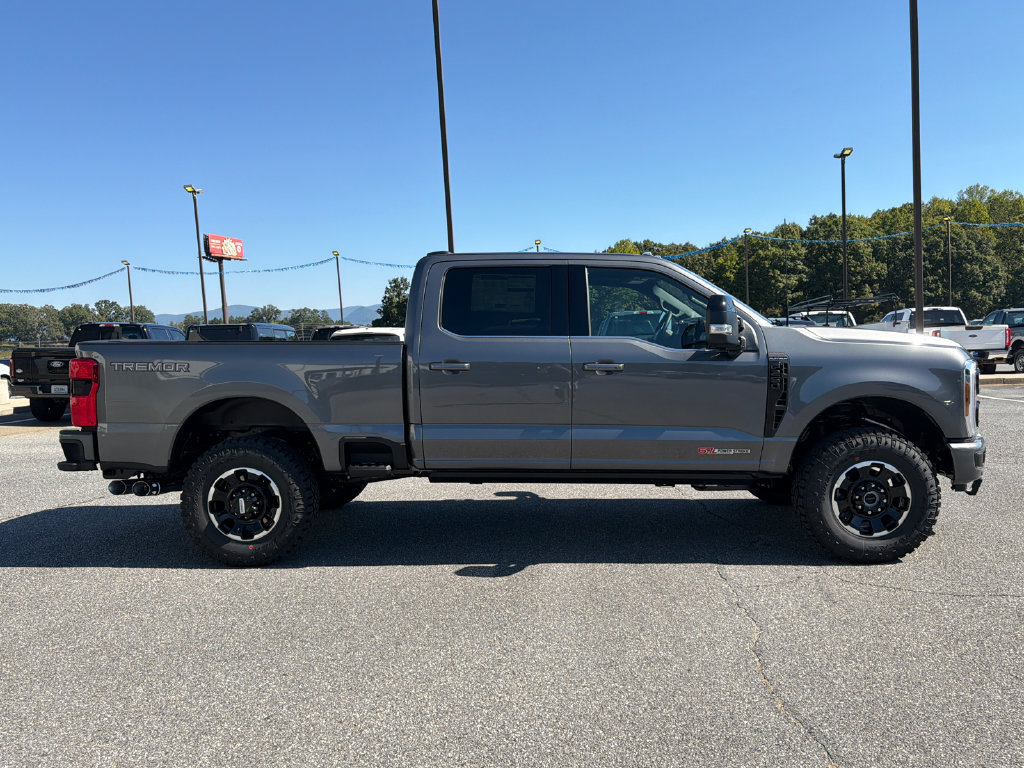 New 2027 Ford F250 Platinum w/ Tremor Off-Road Package AWD/4WD image 8