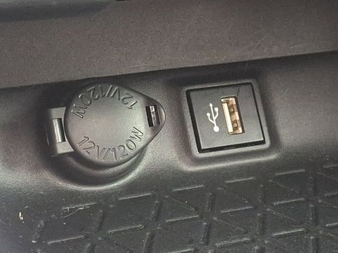 Used 2024 Toyota RAV4 XLE w/ Convenience Package FWD image 25