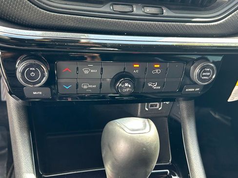 Certified 2025 Jeep Compass Latitude w/ Altitude Special Edition image 23