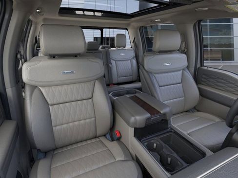 New 2025 Ford F250 Platinum w/ Platinum Plus Package image 10