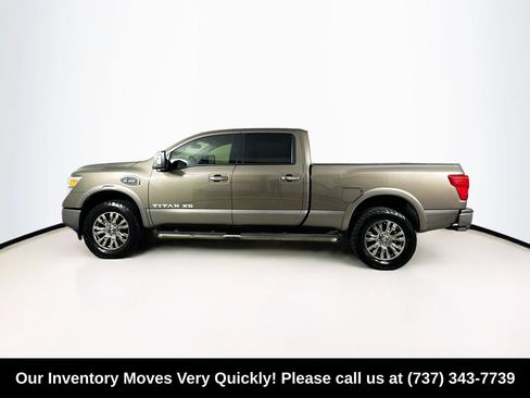Used 2018 Nissan Titan Platinum Reserve w/ Platinum Utility Package AWD/4WD image 4