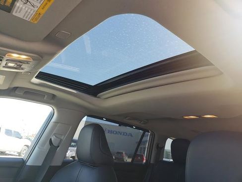 Used 2023 Toyota Highlander XLE image 20