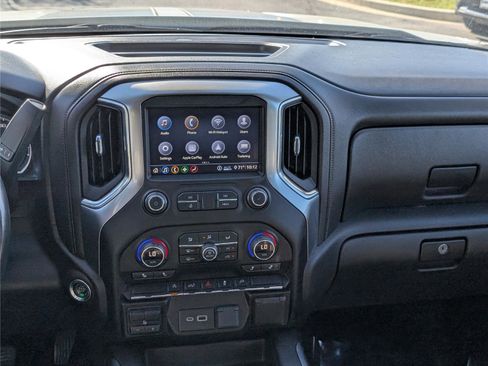 Certified 2020 Chevrolet Silverado 1500 RST w/ Rally Edition image 17