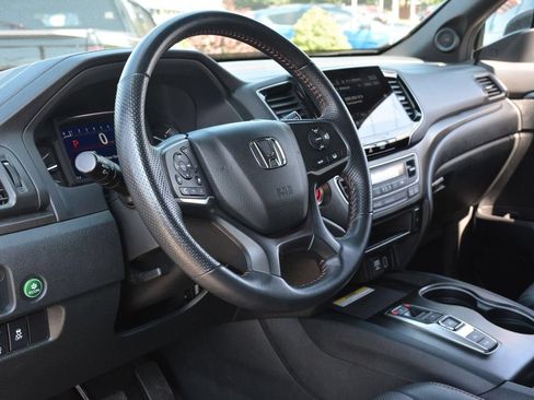 Used 2023 Honda Passport TrailSport image 10