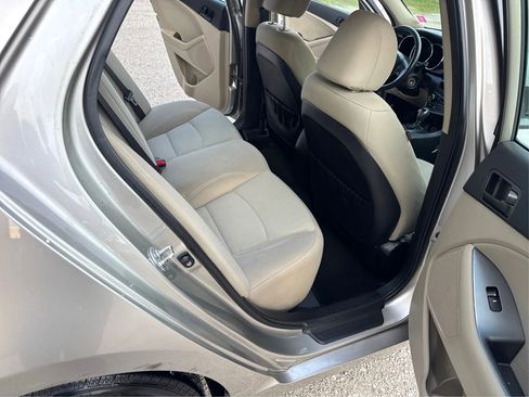 Used 2013 Kia Optima LX image 23