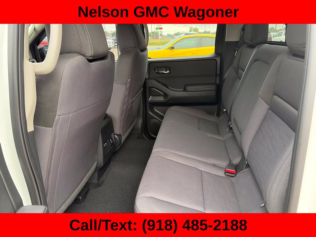 Used 2023 Nissan Frontier SV w/ SV Convenience Package RWD image 17