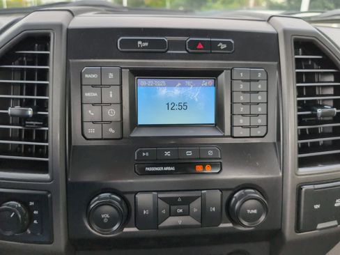 Used 2022 Ford F250 XL w/ Power Equipment Group image 21