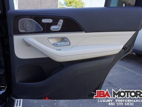 Used 2024 Mercedes-Benz GLS 580 4MATIC image 97