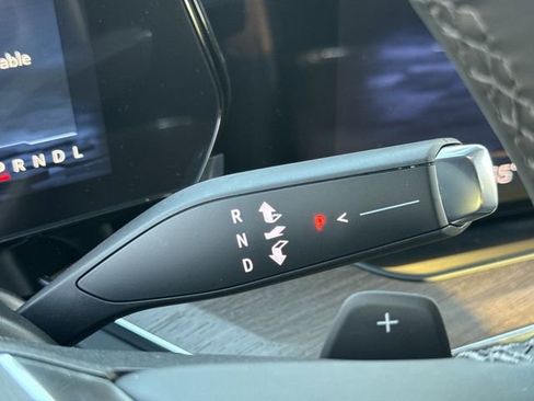 New 2026 Chevrolet Suburban High Country image 18