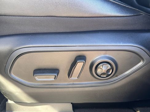 Used 2023 Jeep Grand Cherokee L Limited image 24