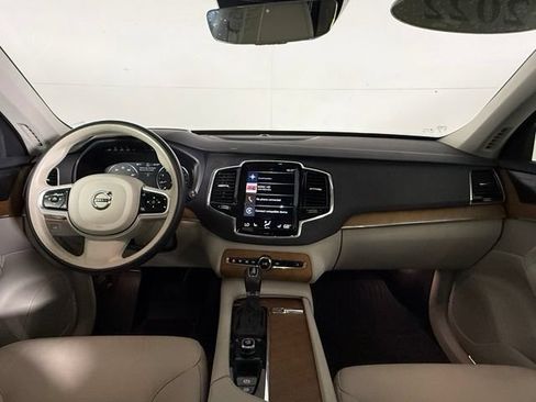 Used 2022 Volvo XC90 T6 Momentum w/ Advanced Package AWD/4WD image 15