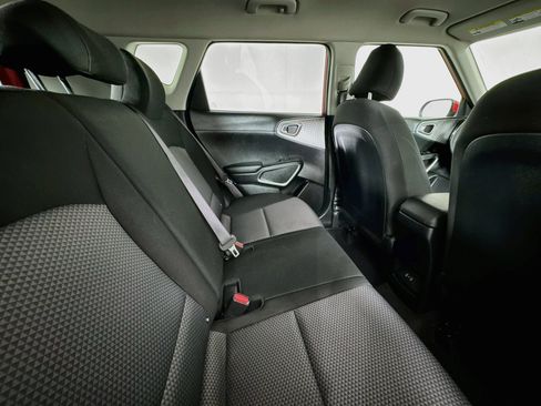 Used 2025 Kia Soul S FWD image 45
