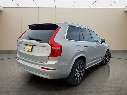 Used 2023 Volvo XC90 B5 Core image 24