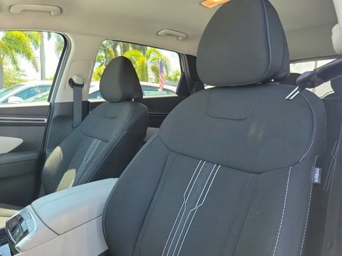 Used 2023 Hyundai Tucson SEL image 15