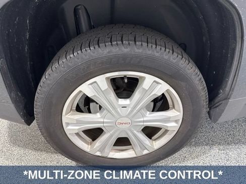 Used 2017 GMC Terrain SLT w/ Open Road Package AWD/4WD image 9