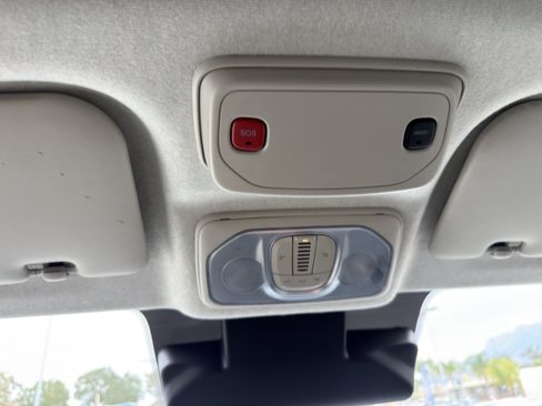 Used 2025 RAM ProMaster 2500 w/ Convenience Group FWD image 30