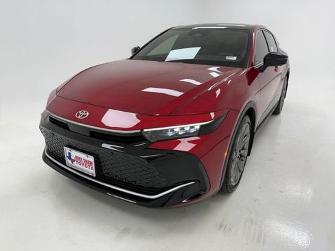Used 2026 Toyota Crown w/ Advanced Technology Package AWD/4WD image 4
