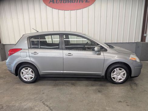 Used 2011 Nissan Versa 1.8 S w/ Plus Pkg FWD image 12