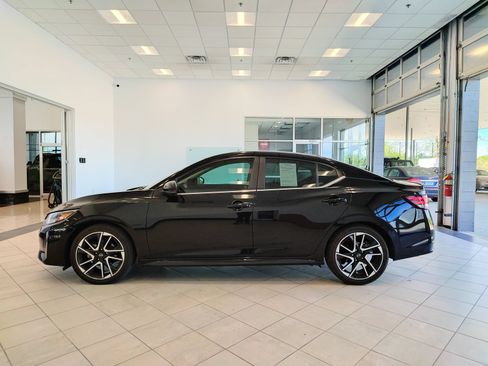 Used 2024 Nissan Sentra SR FWD image 6