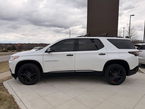 Used 2020 Chevrolet Traverse Premier w/ Redline Edition image 3