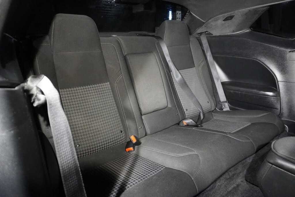 Used 2018 Dodge Challenger R/T w/ Blacktop Package RWD image 29