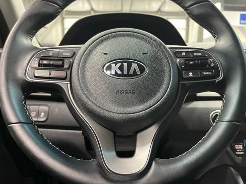 Used 2019 Kia Niro LX FWD image 20