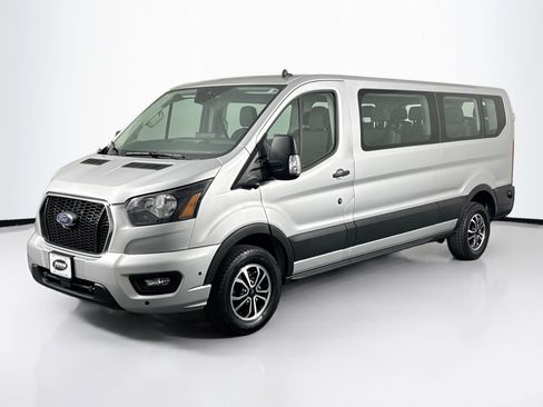 Used 2024 Ford Transit 350 XLT RWD image 6