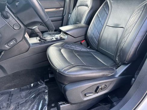 Used 2018 Ford Explorer Platinum AWD/4WD image 5