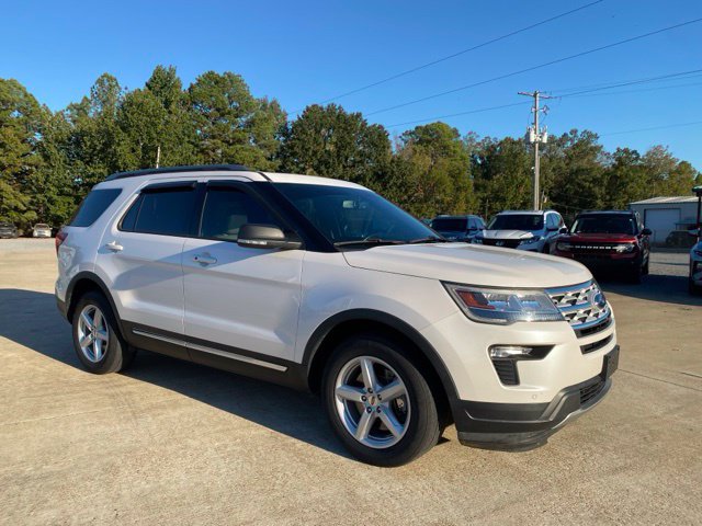 Used 2019 Ford Explorer XLT w/ Equipment Group 202A FWD image 8