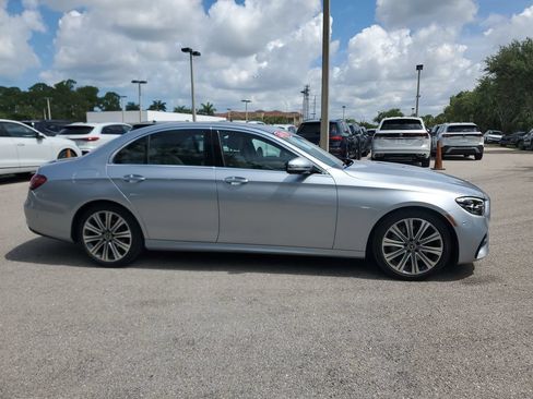 Used 2023 Mercedes-Benz E 350 Sedan image 4