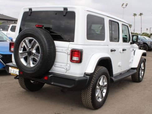Used 2021 Jeep Wrangler Unlimited Sahara image 5