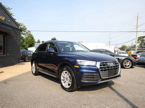 Used 2020 Audi Q5 2.0T Premium AWD/4WD image 3
