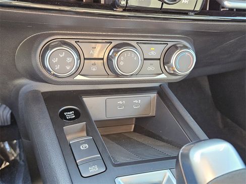 New 2026 Nissan Kicks S image 19