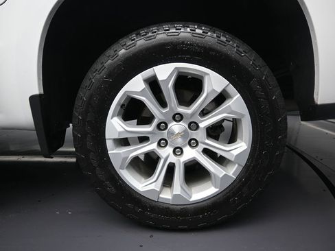 Used 2022 Chevrolet Silverado 1500 LTZ w/ Z71 Off-Road Package image 10