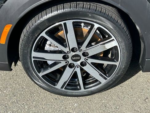 Used 2023 MINI Cooper S w/ Signature Upholstery Package image 9