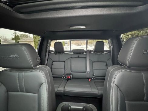 Used 2023 Chevrolet Silverado 3500 High Country image 28