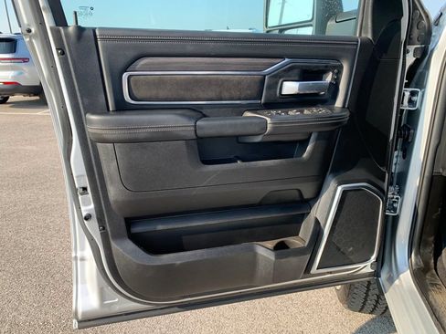 Used 2026 RAM 2500 Laramie AWD/4WD image 16