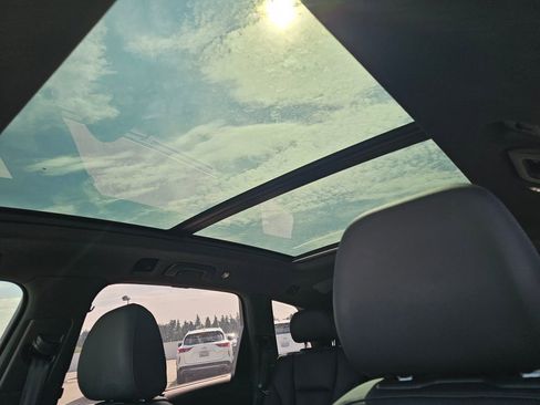 Used 2022 Audi Q7 3.0T Prestige image 25