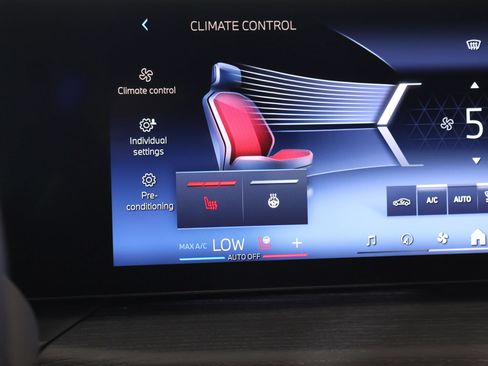 New 2026 BMW 330i Sedan w/ Convenience Package RWD image 7